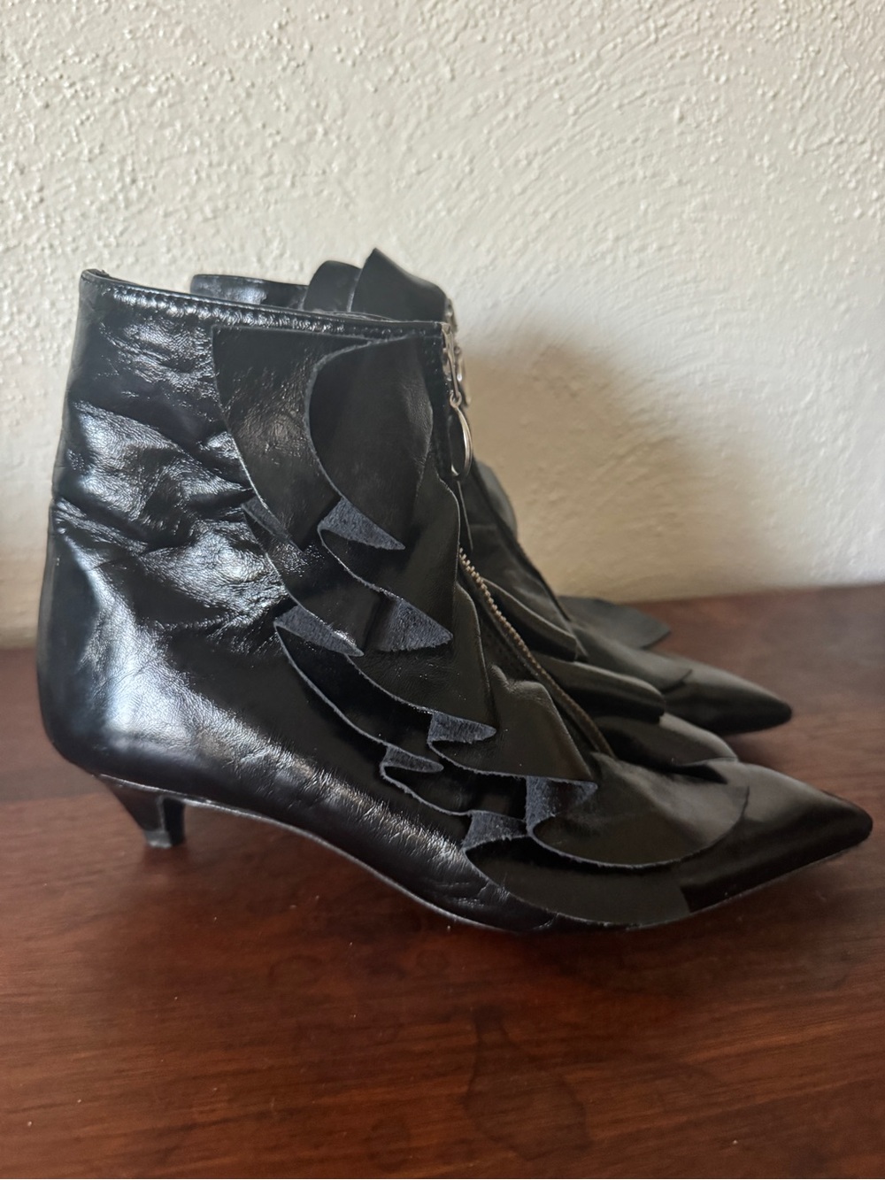 Zara Basic Black Ruffle Ankle Boots Kitten Heel Pointed Toe Front Zip EU 36